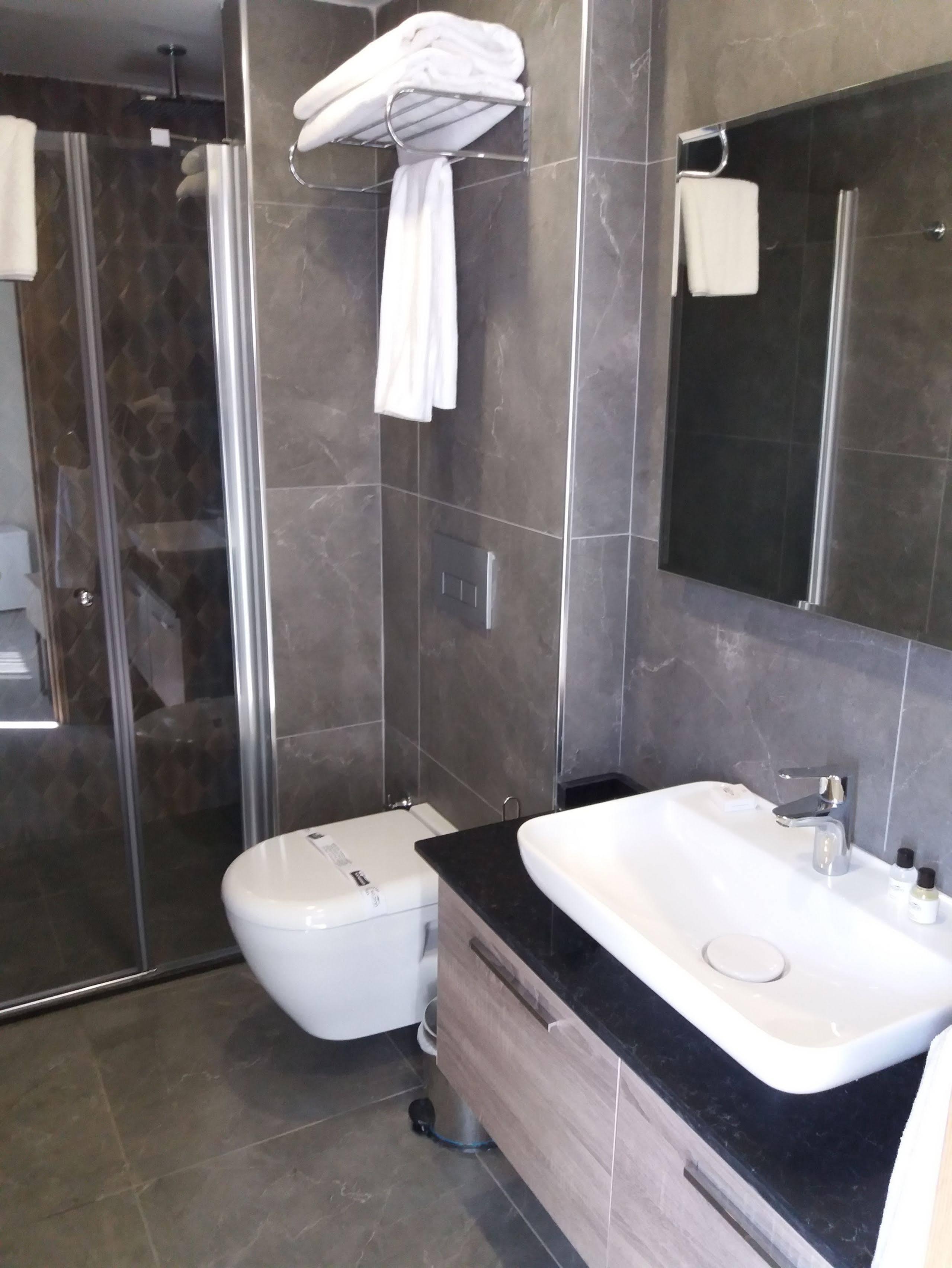 Rodinn Park Hotel أنطاليا المظهر الخارجي الصورة